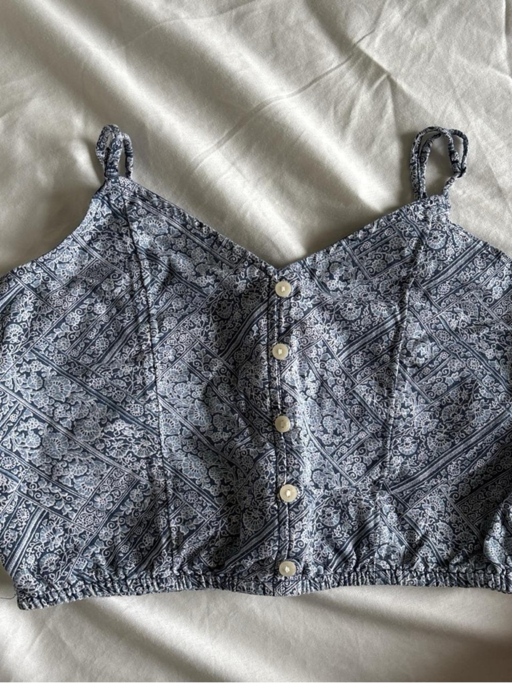American Eagle Outfitters Blue Patterned Faux Button-Front Cropped Cami